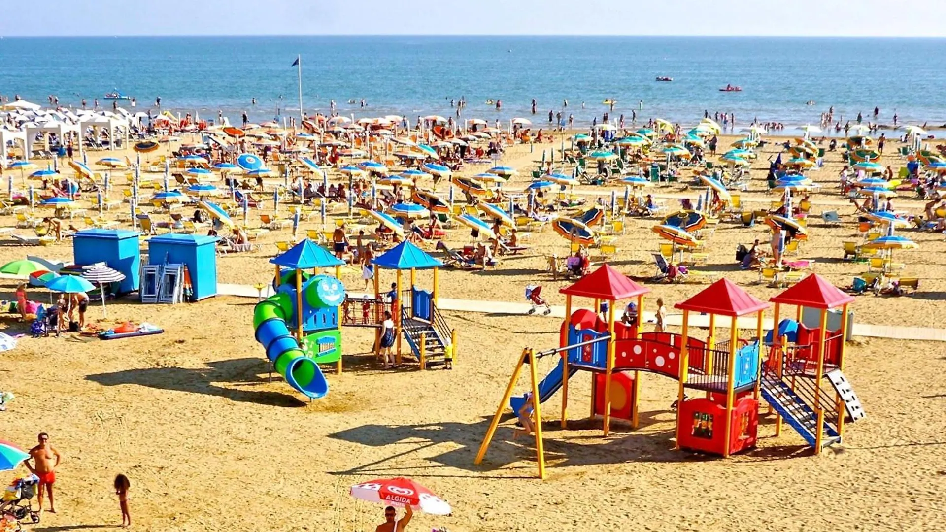 Flat With Parking Only 100M From The Beach Bibione Italy